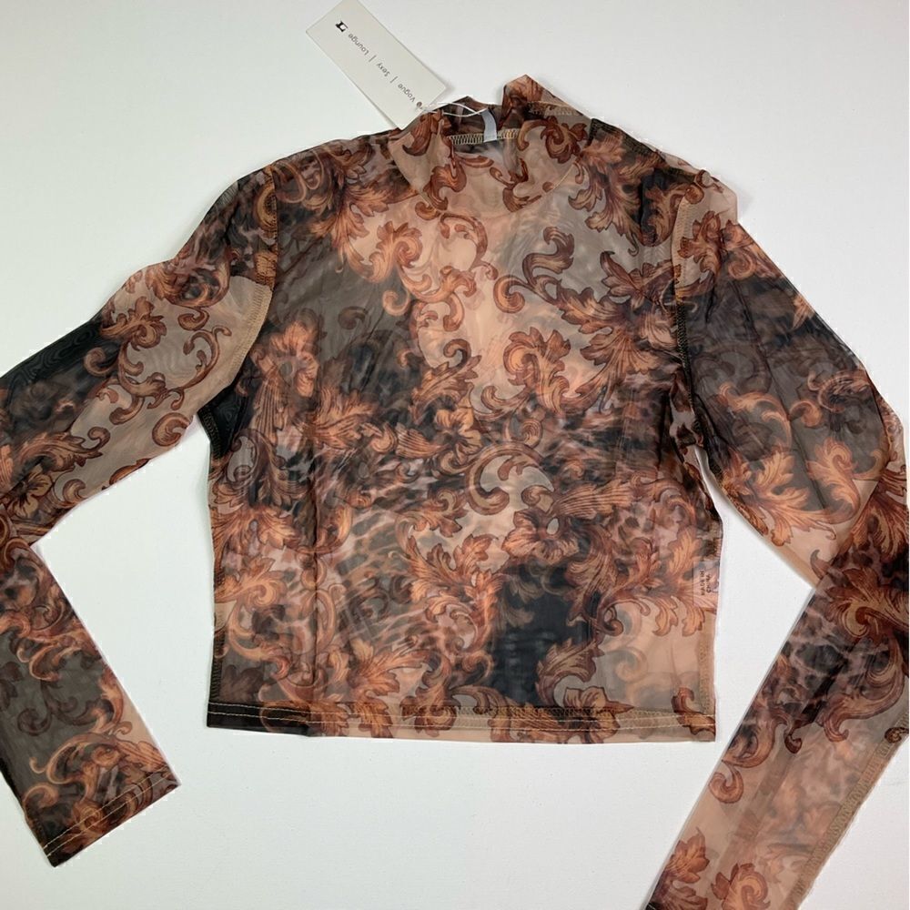 Very
Sheer NEW Crop Top Size S/M/L - Picture 3 of 6